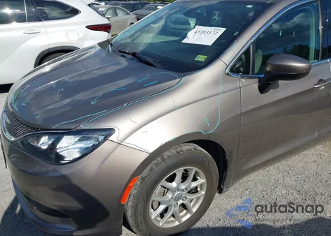 2017 Chrysler Pacifica Touring из США, поврежденный, VIN 2C4RC1DG0HR654154